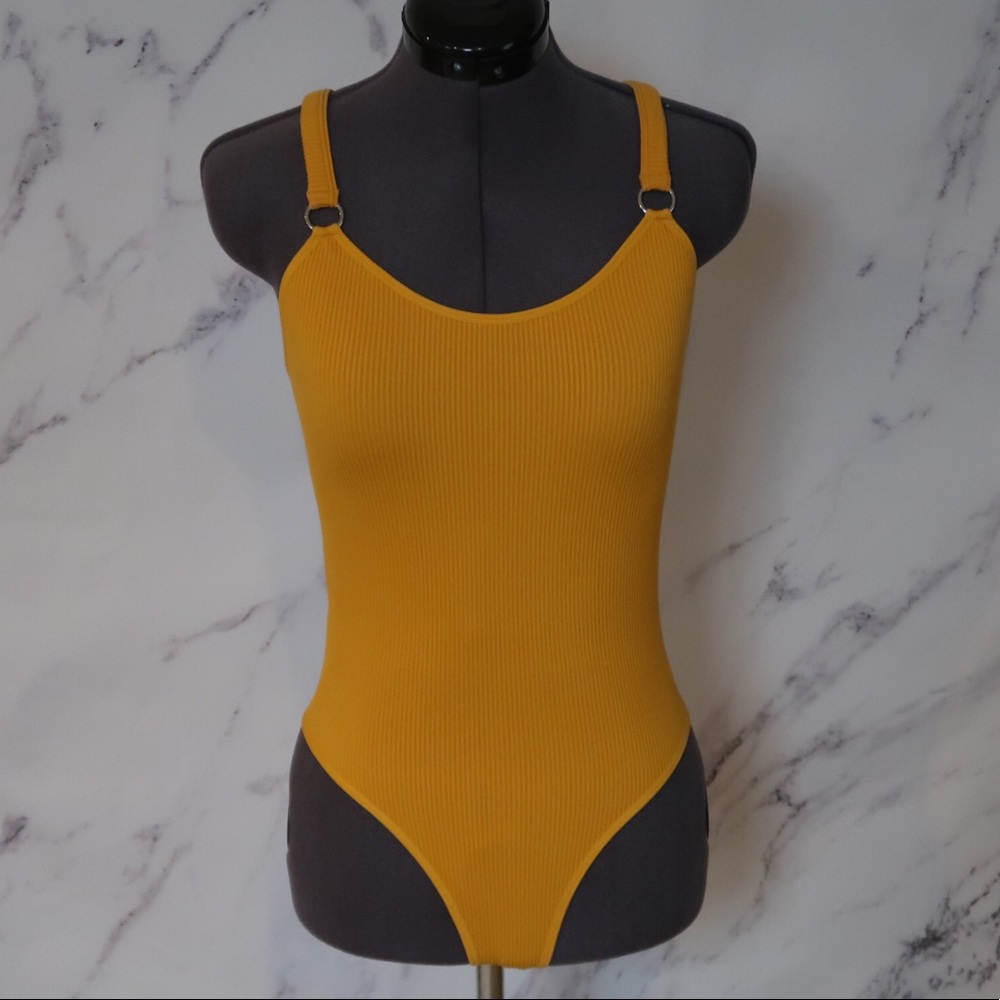 Fashion Nova Mustard Bodysuit Sz M